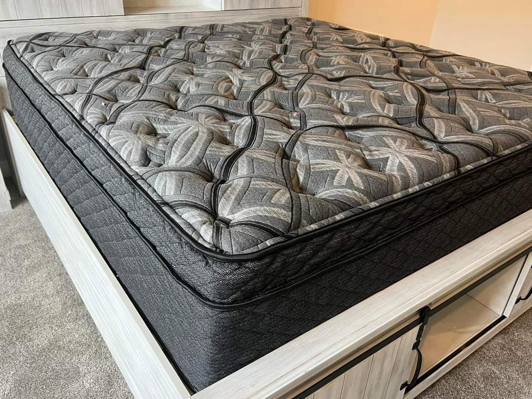 TC David Facebook ad: Queen Gel Memory Foam Mattresses - Comfort for Less!