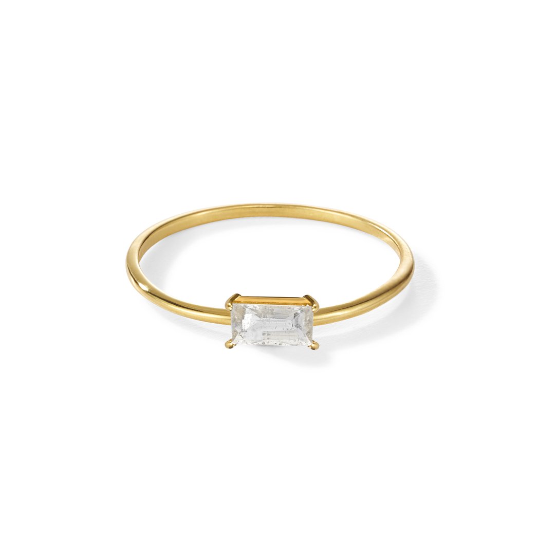 yours Jewelry Facebook ad: Forever yours! Einmal getragen möchtest Du unseren Schmuck…