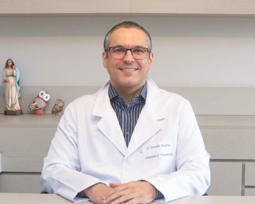 Dr. Ednaldo Bougleux Facebook ad: Médico Ortopedista|Traumatologista-UFMG