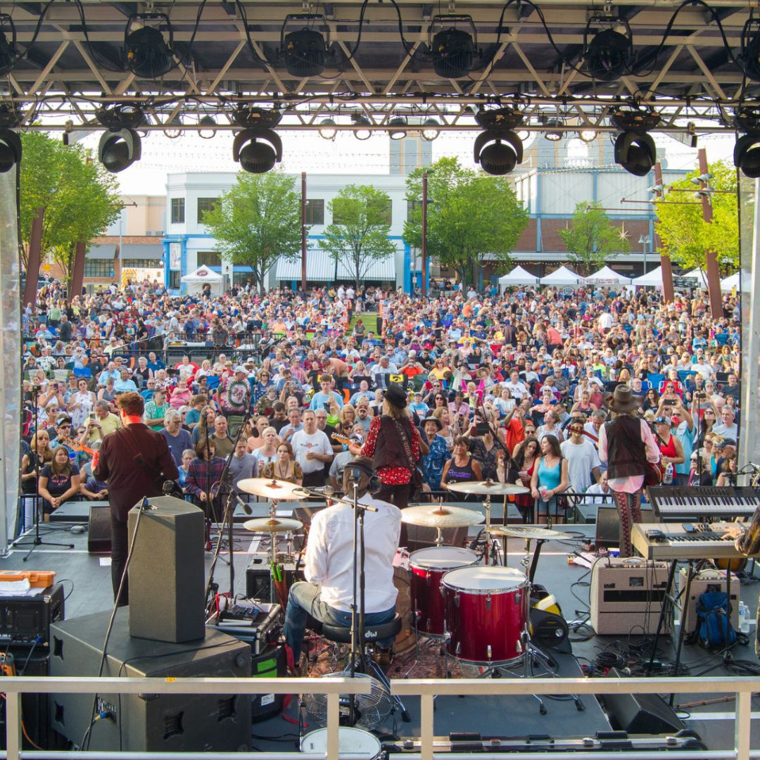Parkway Bank Park Facebook ad: Summer is in full swing in Rosemont!