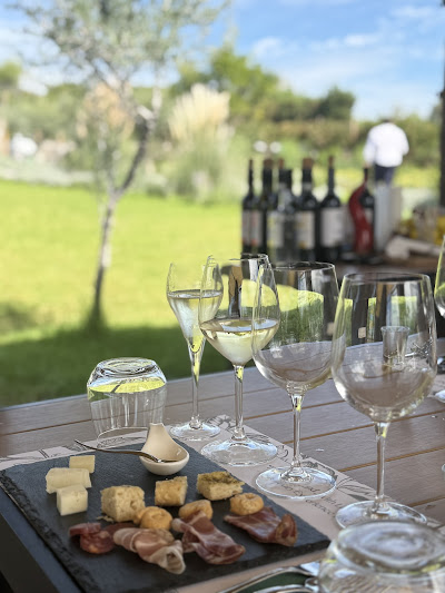 Quirinoli Facebook ad: The Quirinoli experience: volcanic wine & lunch