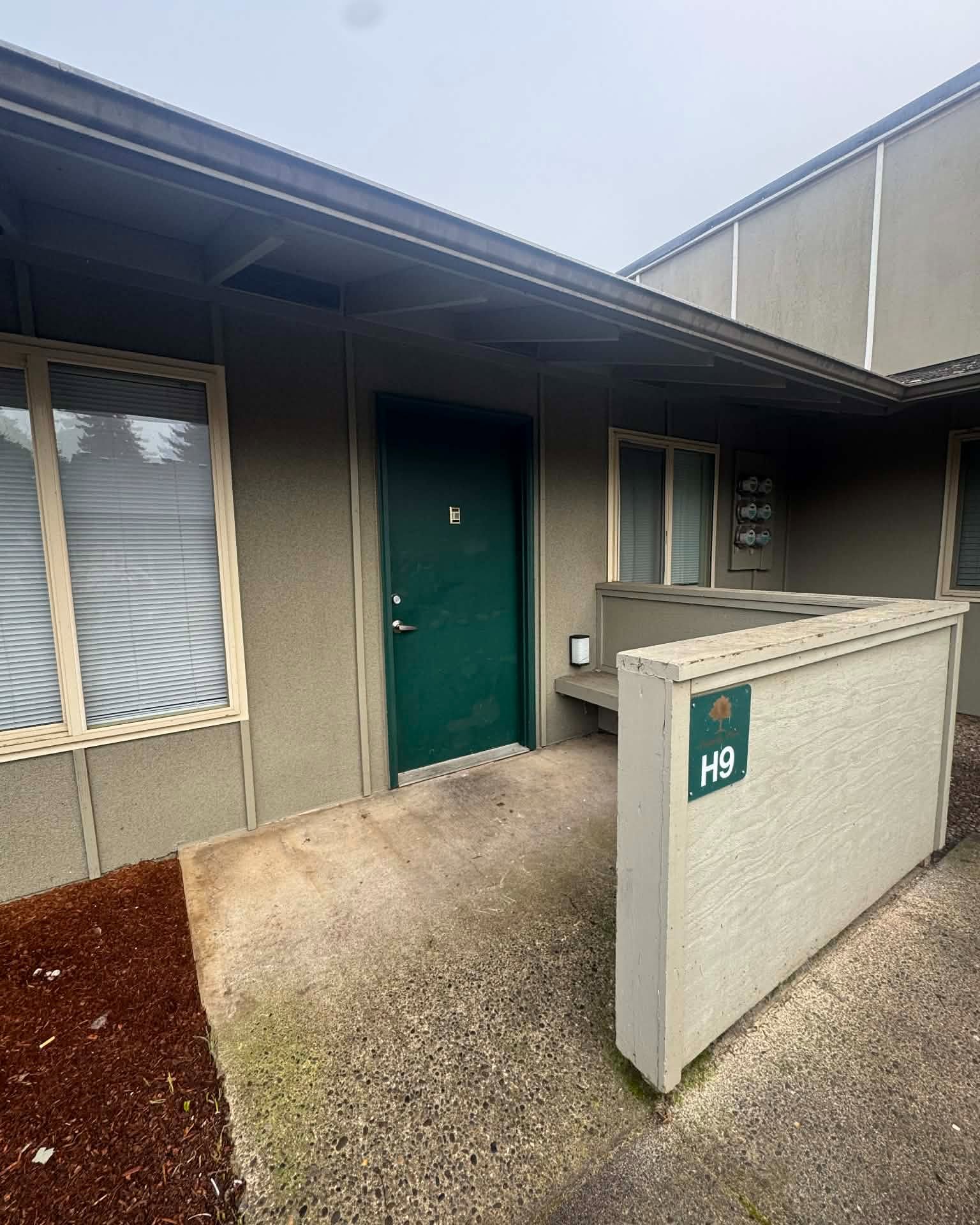 Landsby Place Facebook ad: 1 Bed 1 Bath Apartment