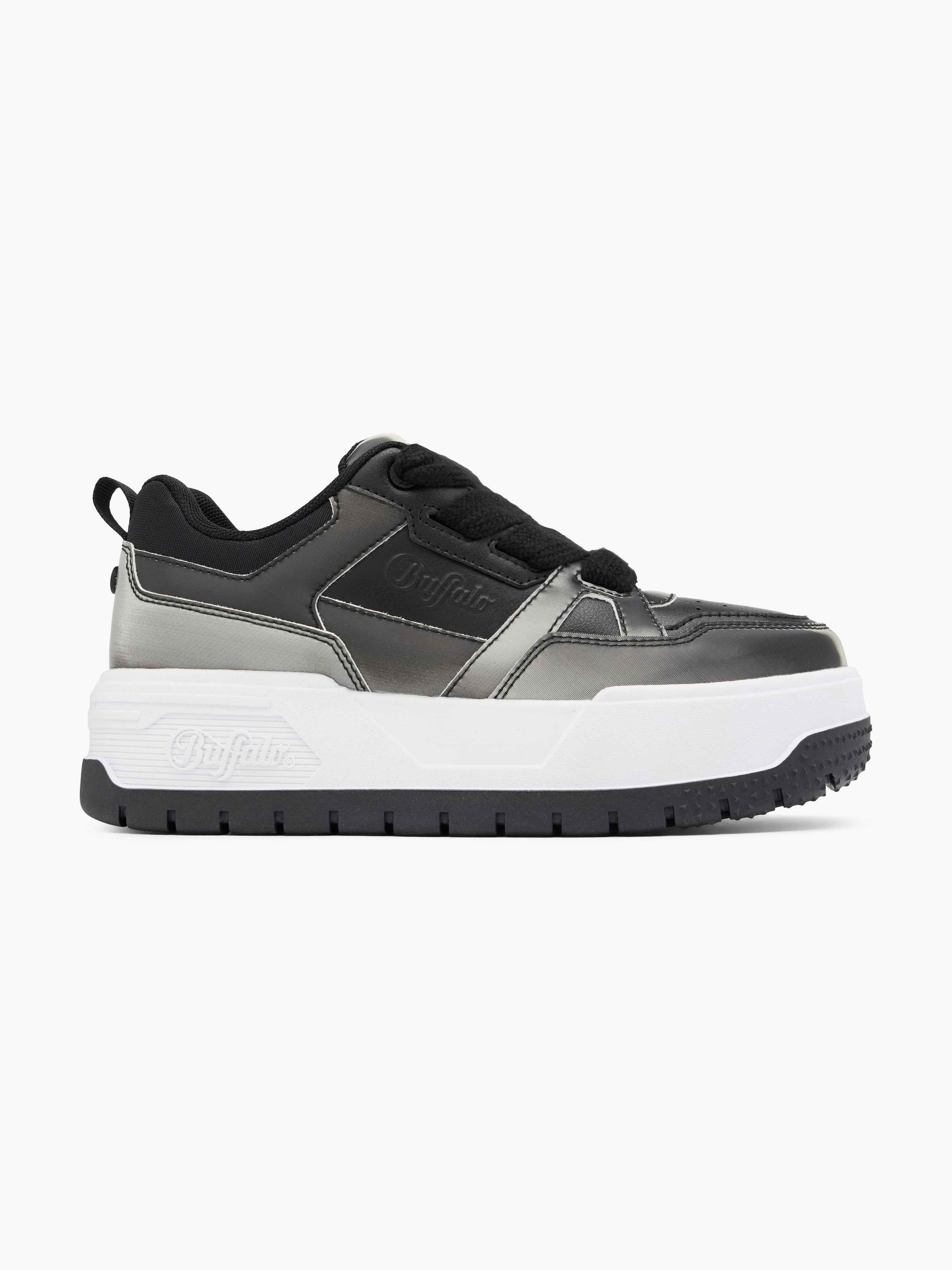 Deichmann Facebook ad: Entdecke die aktuellsten Schuhtrends im DEICHMANN…