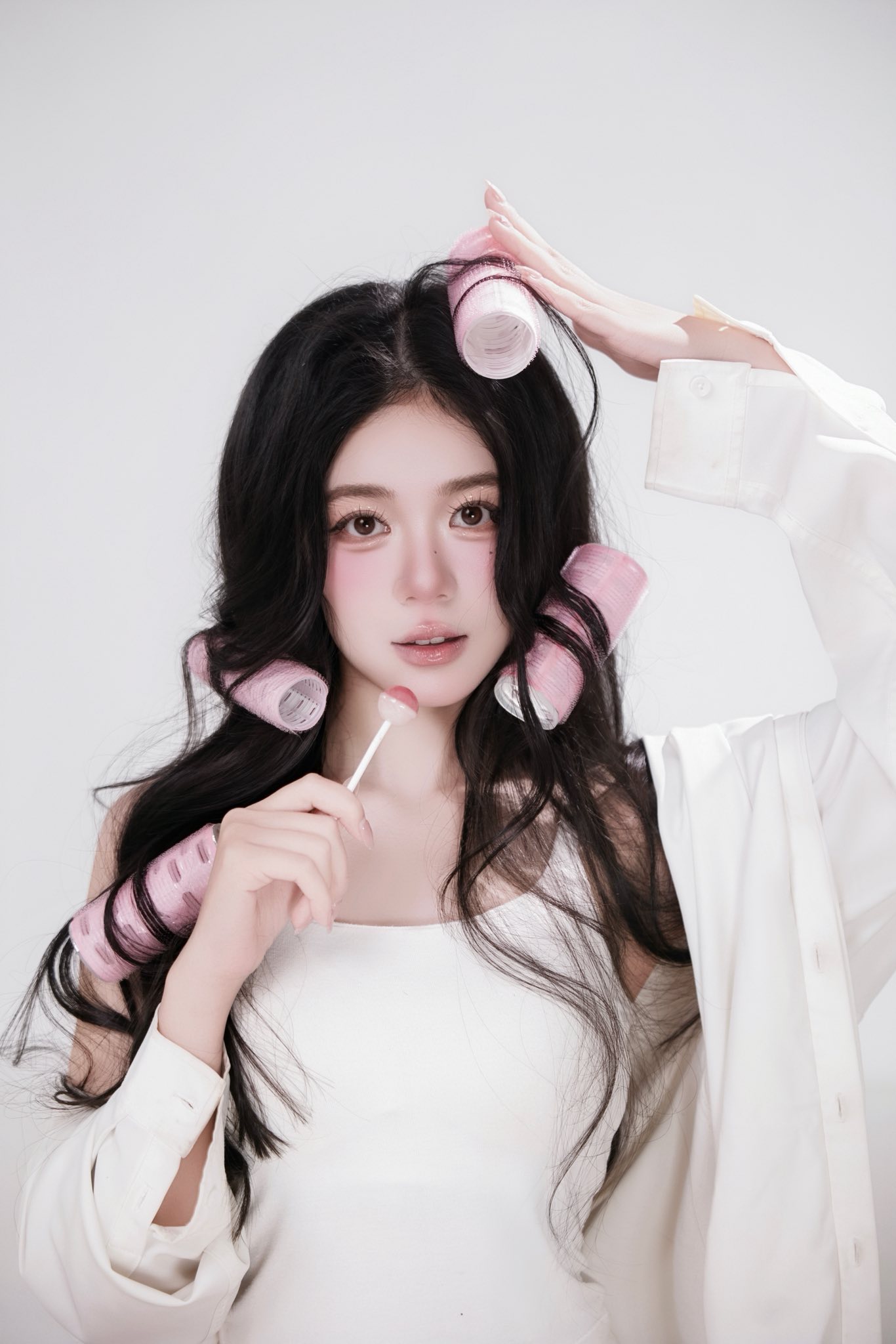 Tiệm ảnh nhà Lyn Facebook ad: 𝐆𝐢.𝐚̉𝐦 𝐧𝐠𝐚𝐲 𝟓𝟎𝟎𝐤 𝐜𝐡𝐨 𝟏𝟎𝟎 𝐤𝐡𝐚́𝐜𝐡…