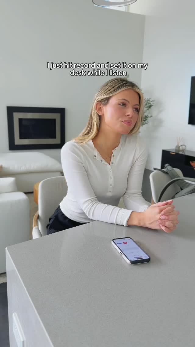 Cockatoo - AI Transcription Facebook ad: This is how students are turning lectures into…