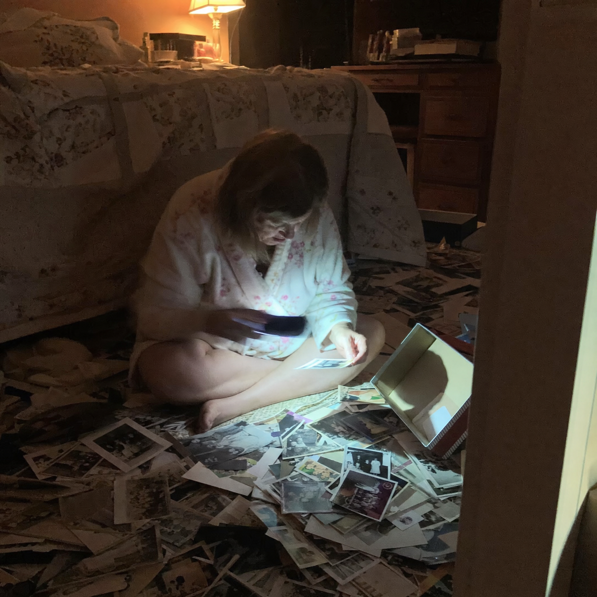 Beth Hottinger Facebook ad: I Almost Lost 3,000 Family Photos