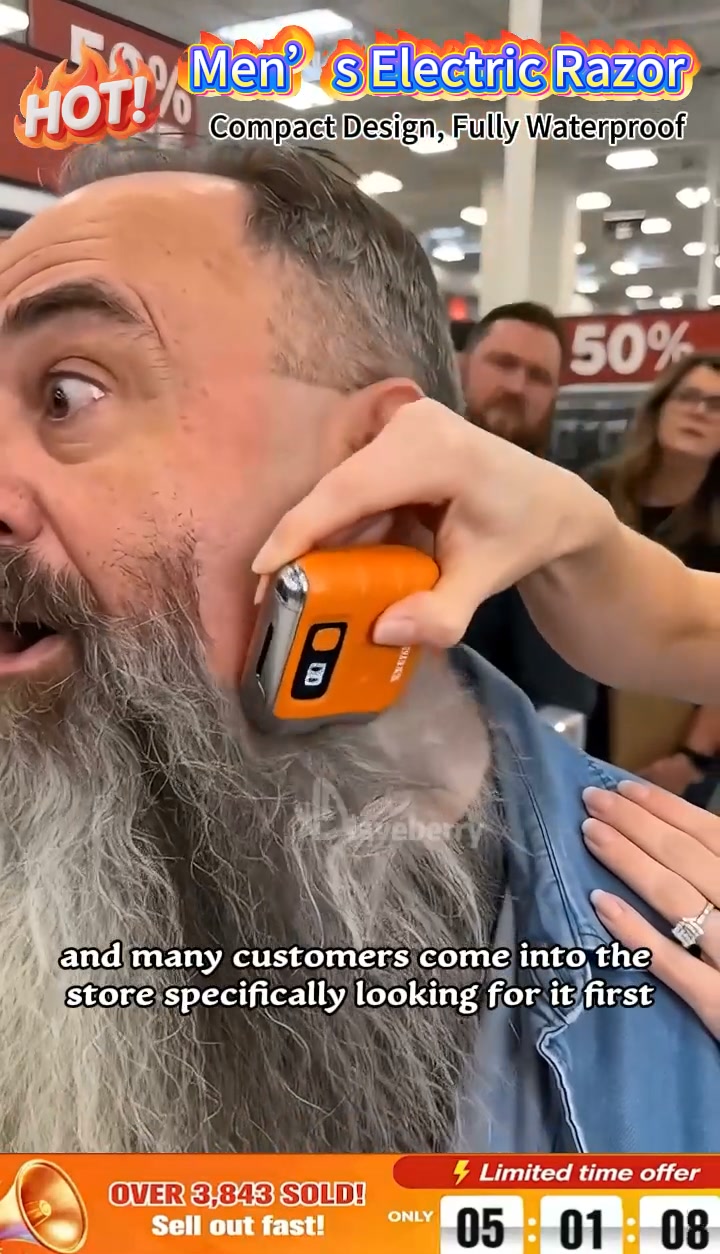 Lecdoa Facebook ad: [The Barber in Your Pocket] Its compact design…