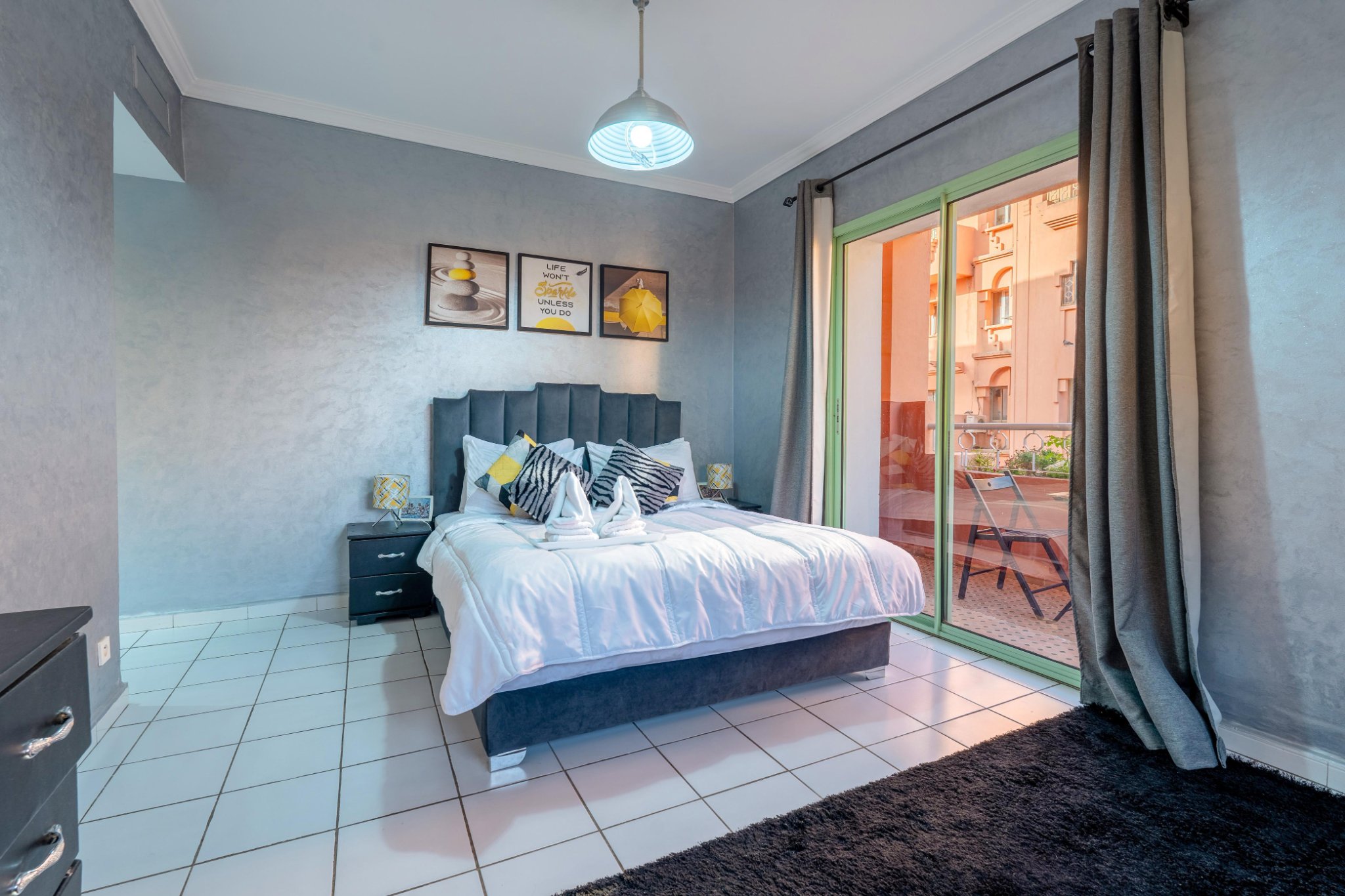 Abdelhak Benkirane Facebook ad: Appartement Hivernage/Gueliz شقة في قلب شارع محمد 6