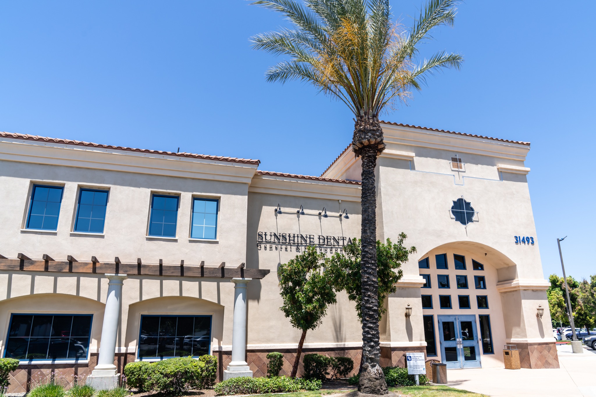 Sunshine Dental Inc. Facebook ad: Dentist located in Temecula, CA