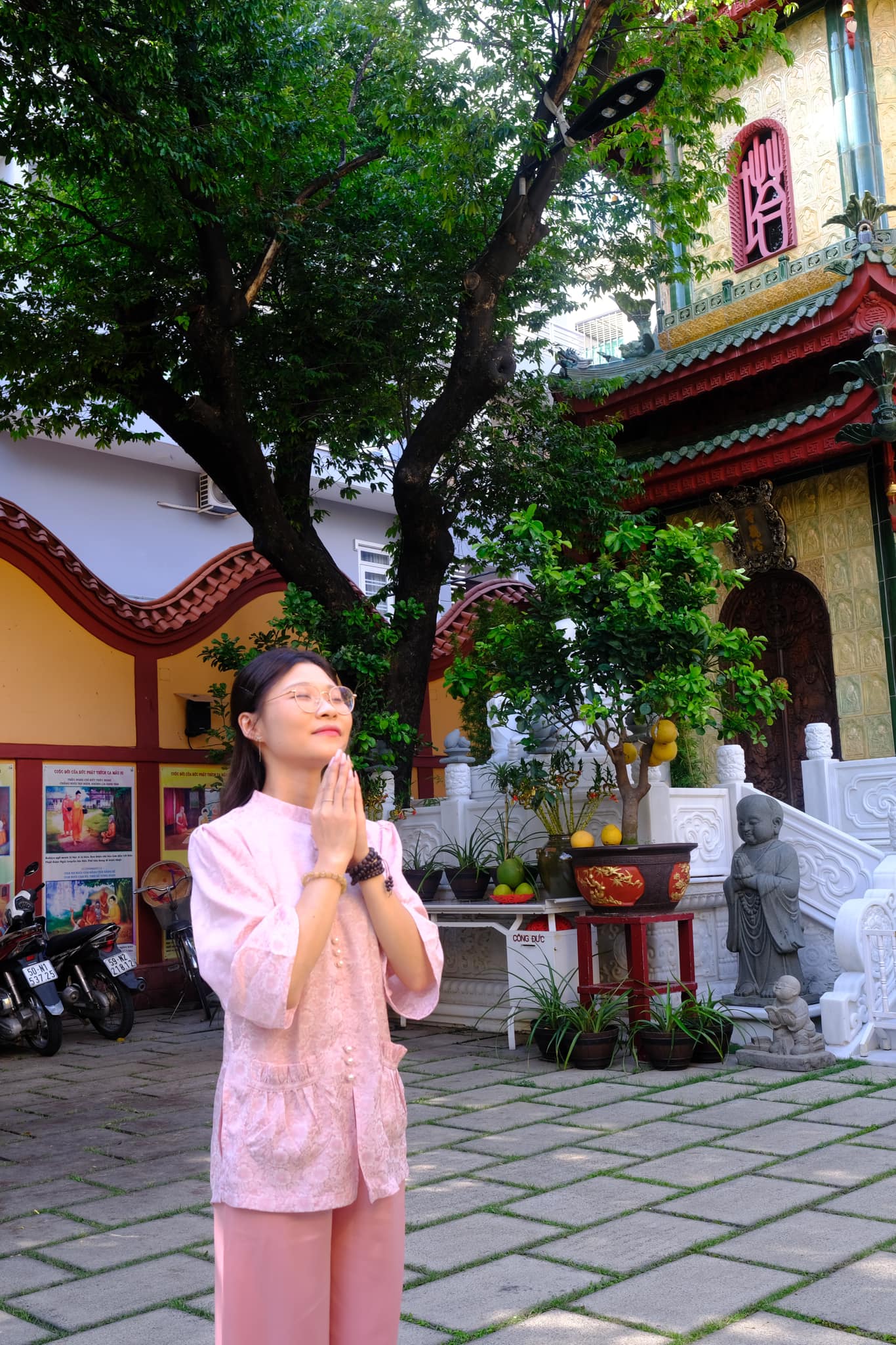 Huyền Tarot - Chỉ tay tướng số Facebook ad