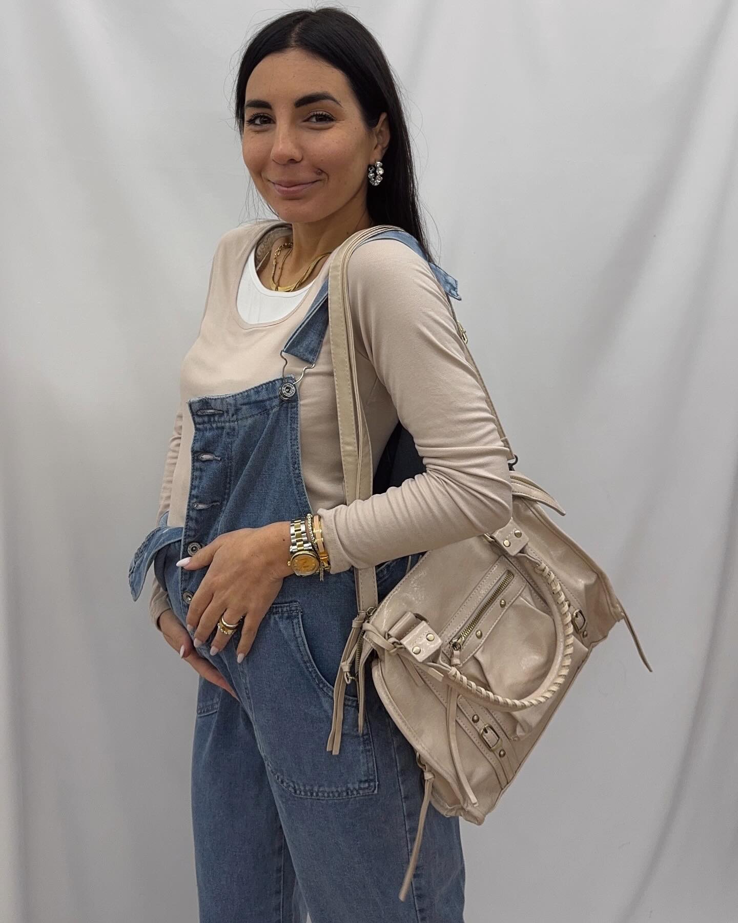 beyoushoponline Facebook ad: Hey Panciotte Jeans e pantaloni sono croce e…