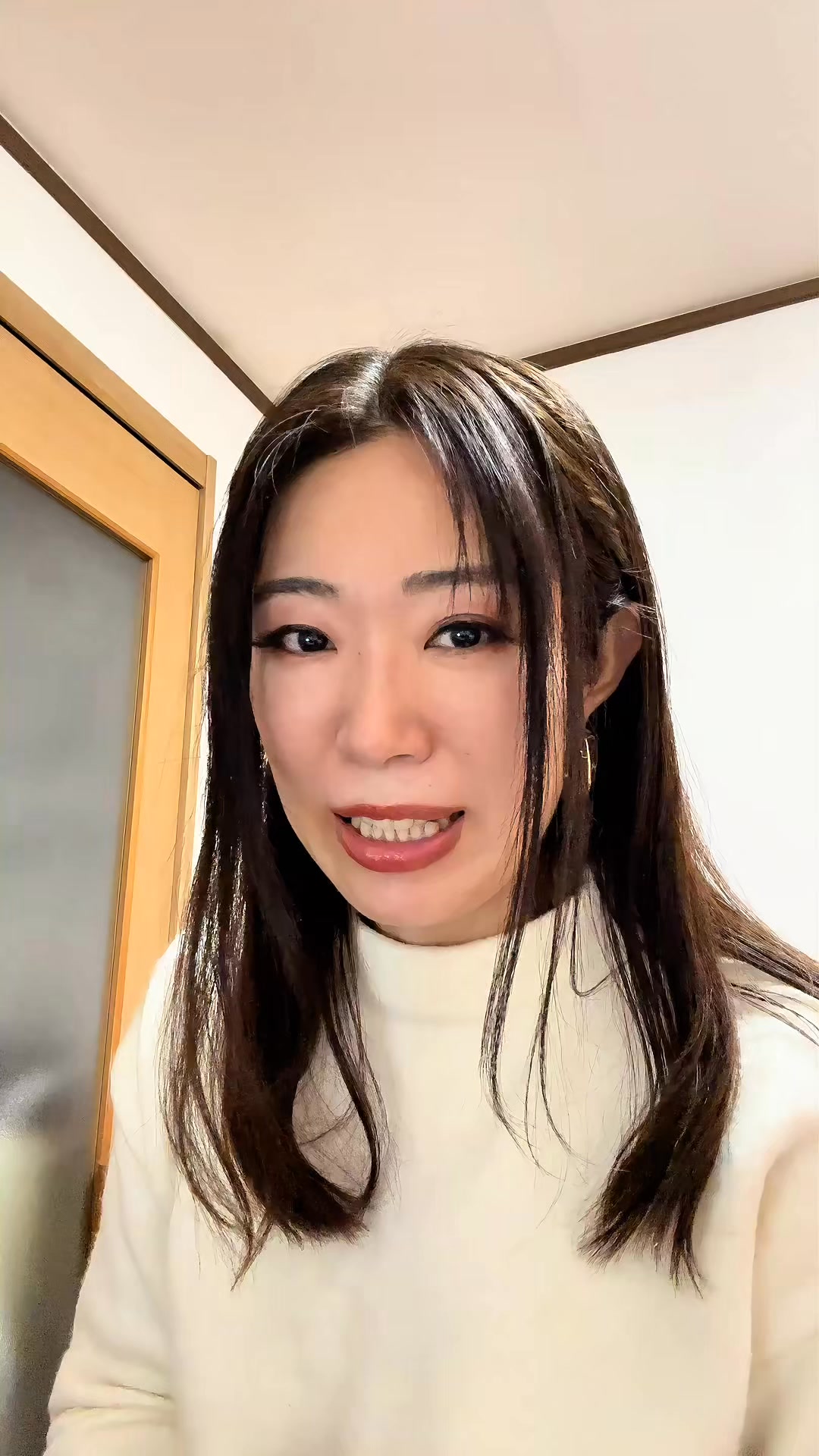 Timeleft Facebook ad: ディナーで友だち作ろう