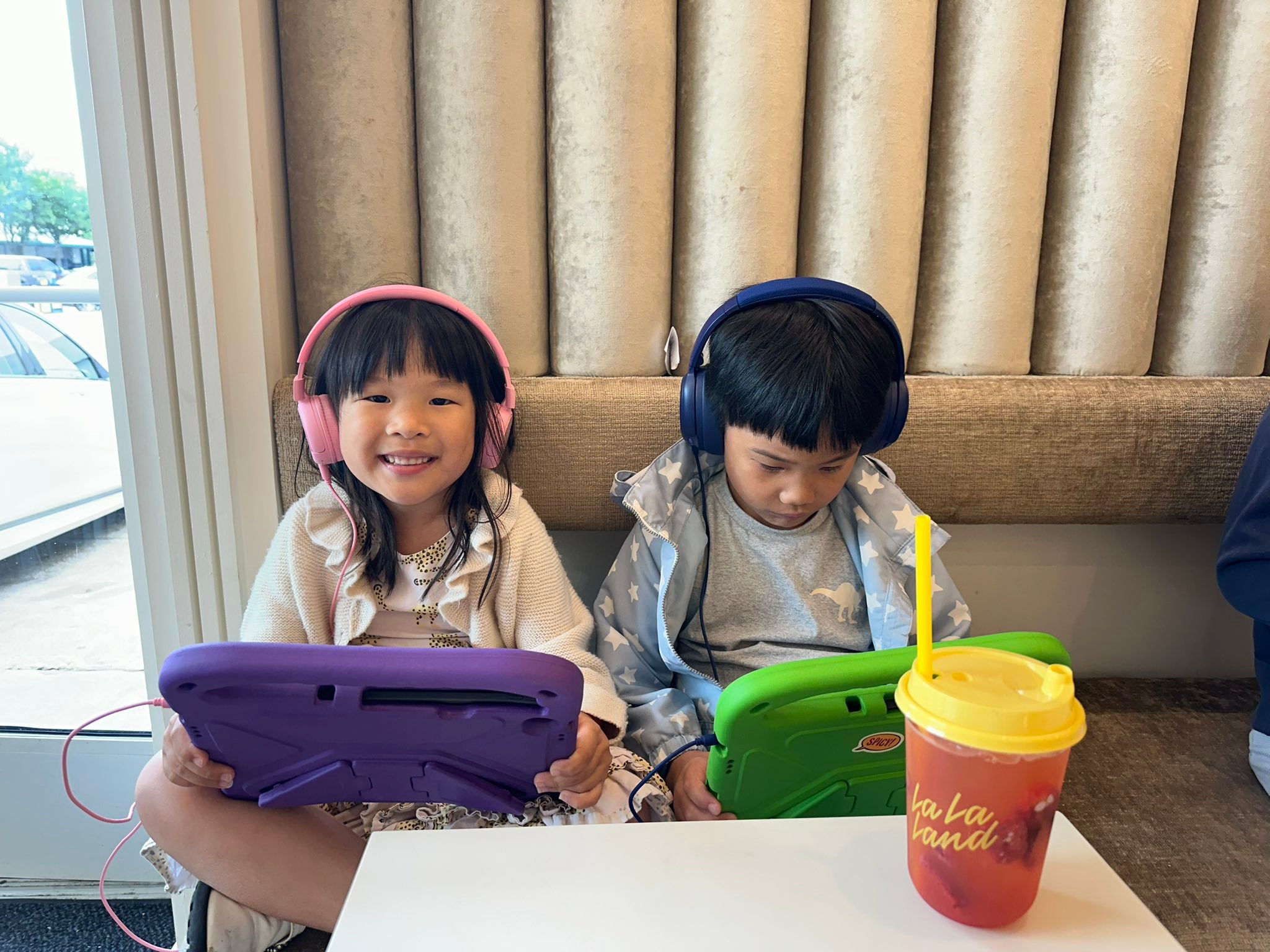 德州媽媽沒有崩潰 Facebook ad: ◤BuddyPhones兒童降噪耳機 4/28-5/5/2026◢
