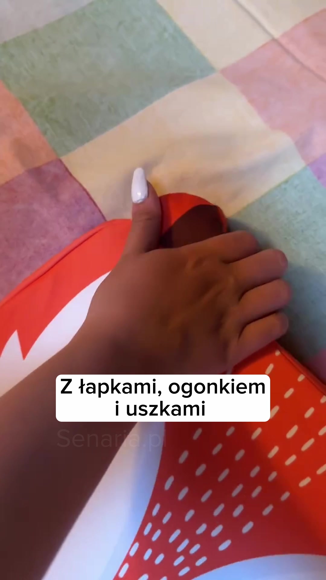 Rodzicielstwo z Głową Facebook ad: Palec czy ogonek? Tak!