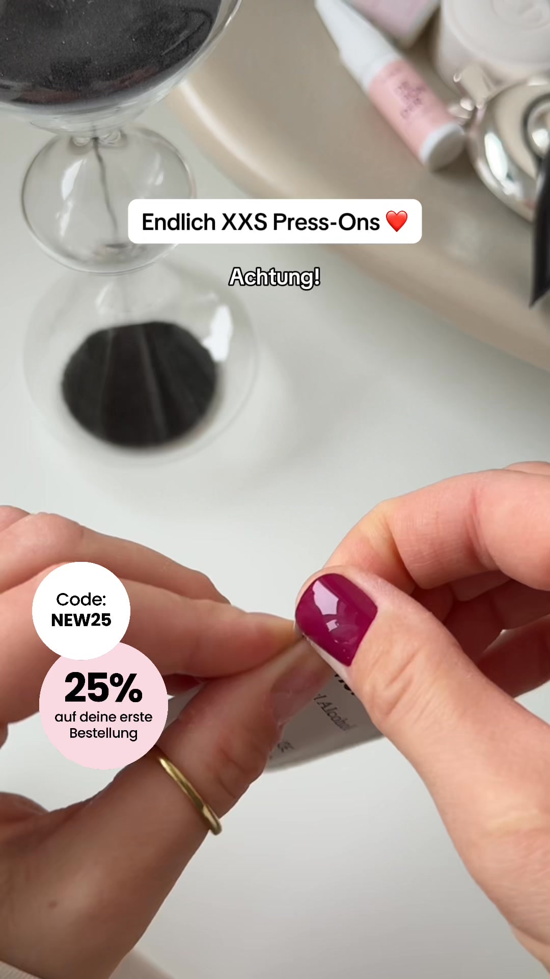 NAILD Facebook ad: Jetzt -25% auf deine erste Bestellung mit dem Code: NEW25