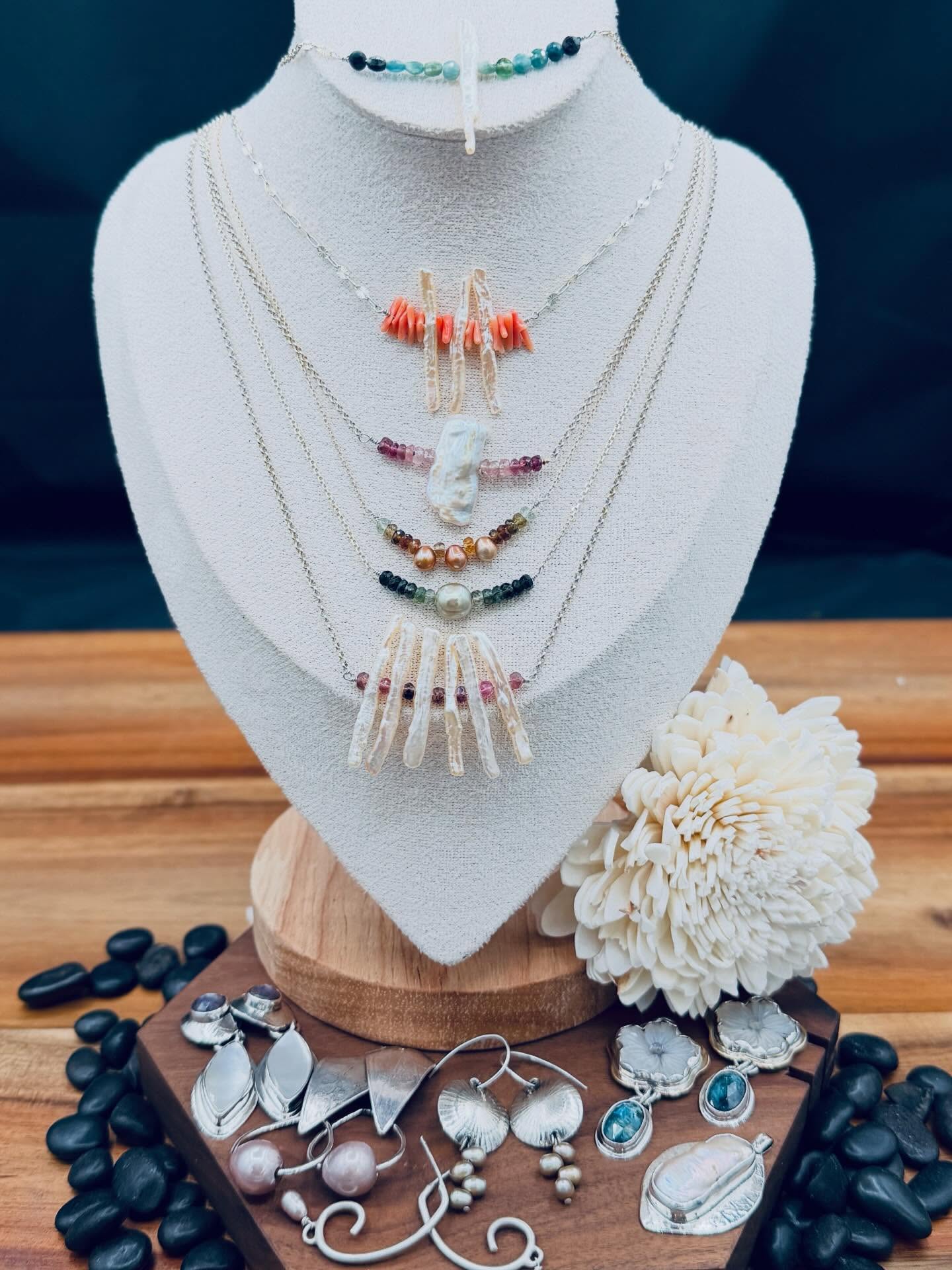 Kukio Jewelry Facebook ad