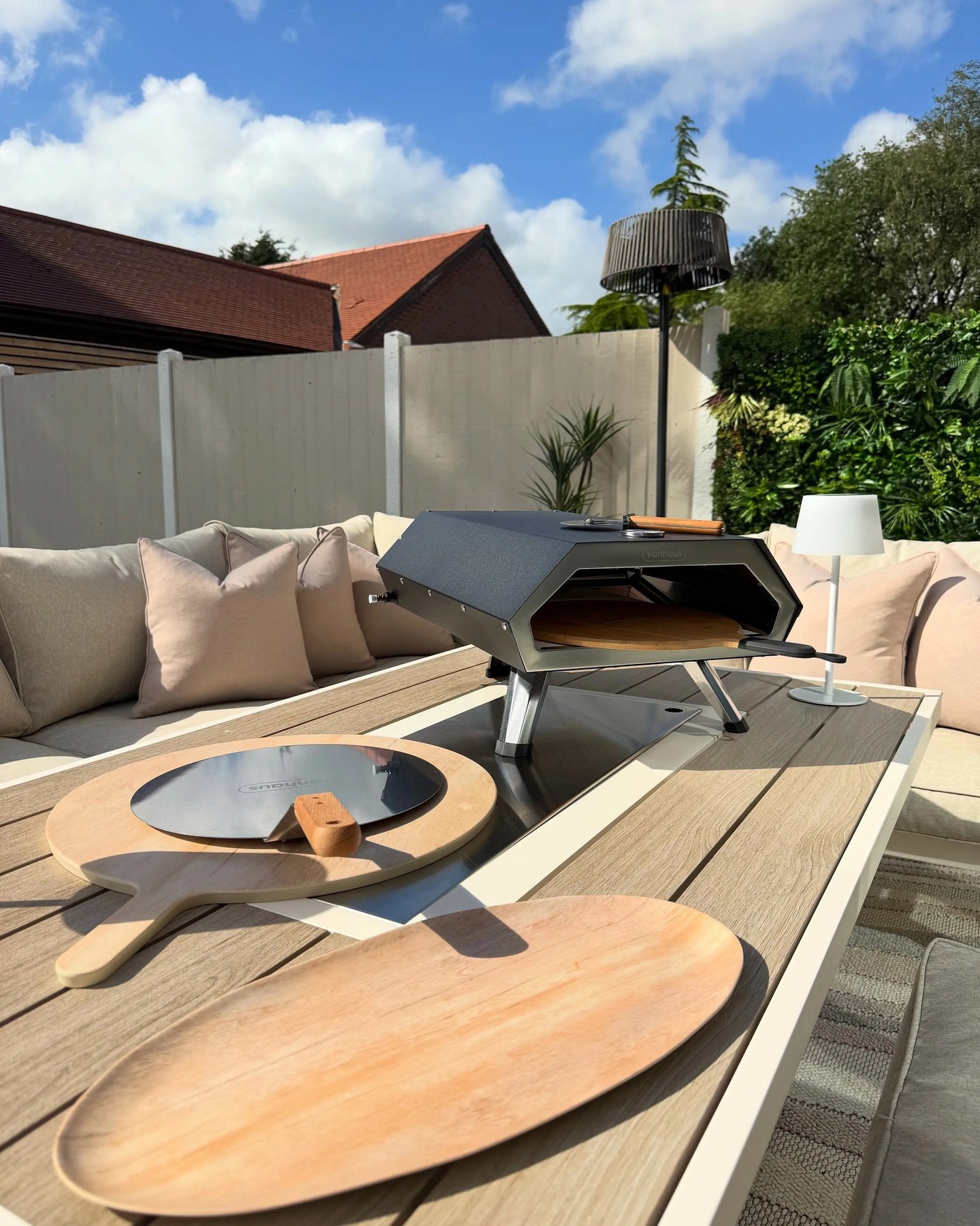 Vonhaus Facebook ad