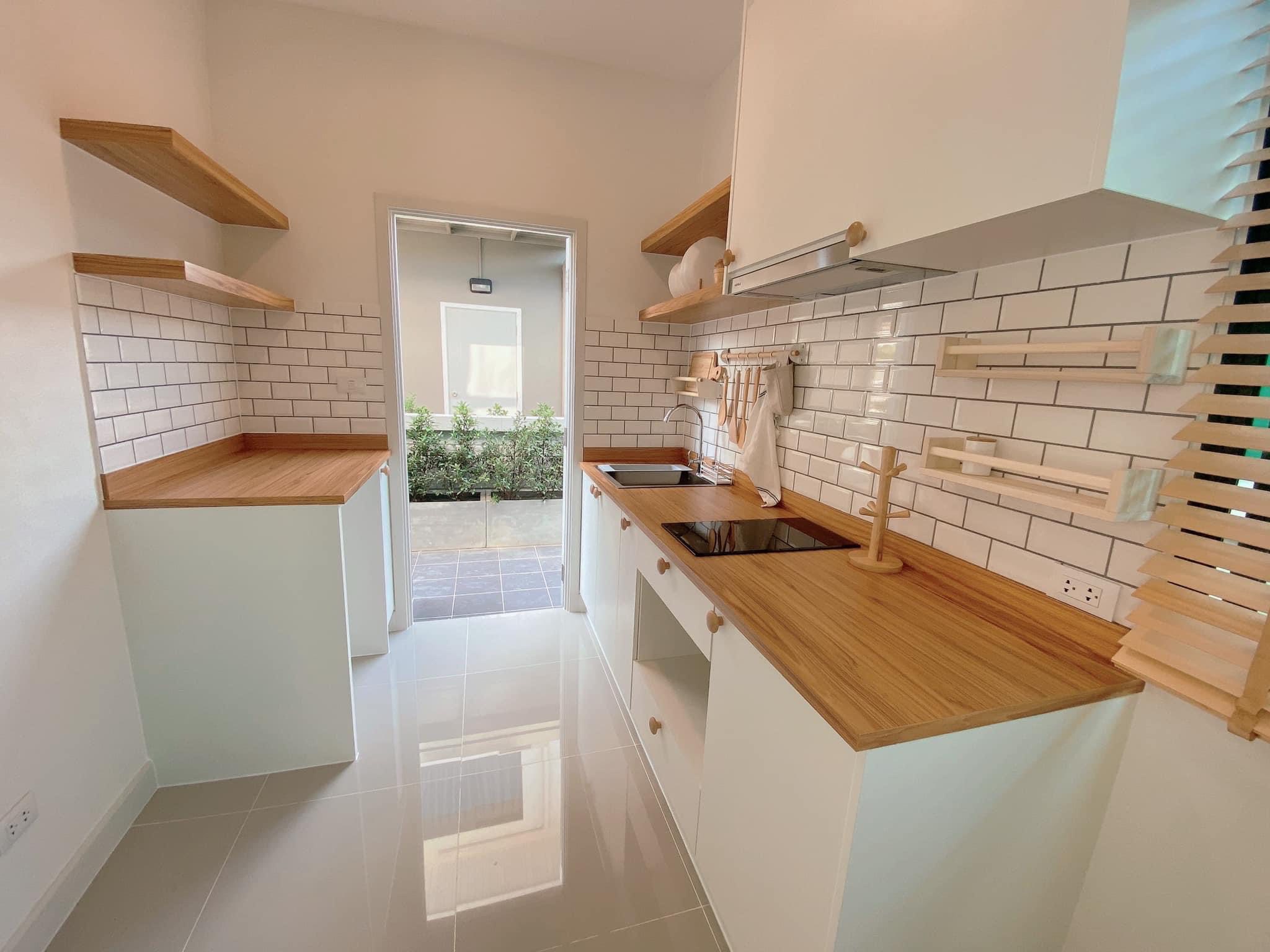 Kitchen Design By CT ครัว บิ้วอิน คุณภาพดี สวย ราคาถูก Facebook ad: ครัวสวย minimal ถูกใจมากๆ เลยค่ะ