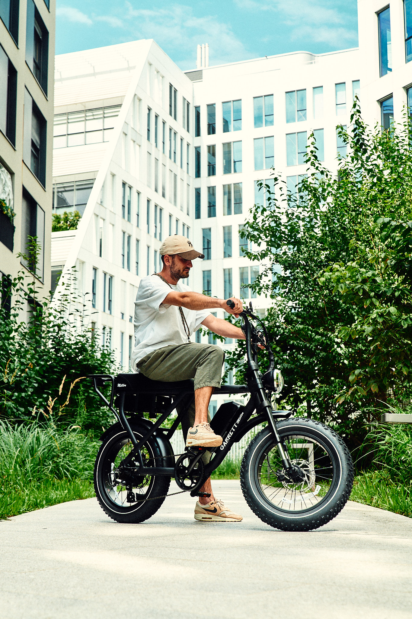 Weebot Facebook ad: Meilleur vélo électrique biplace