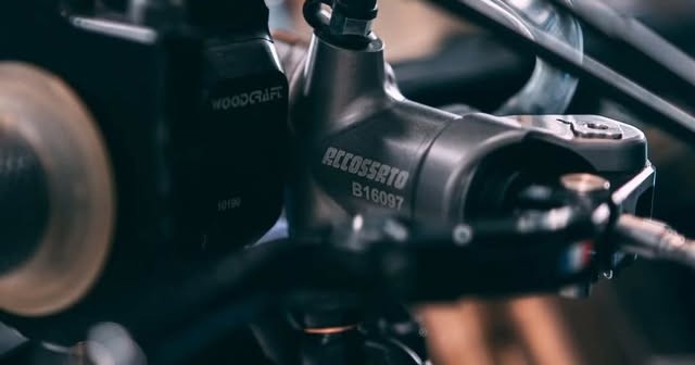 Accossatosg Facebook ad: Gassare, Go Full Gas!, Innovation in Motorcycle Industry