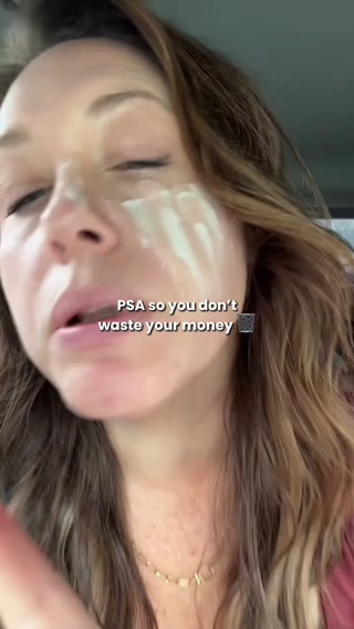 Smooche Facebook ad: The viral skin-tone adapting foundation