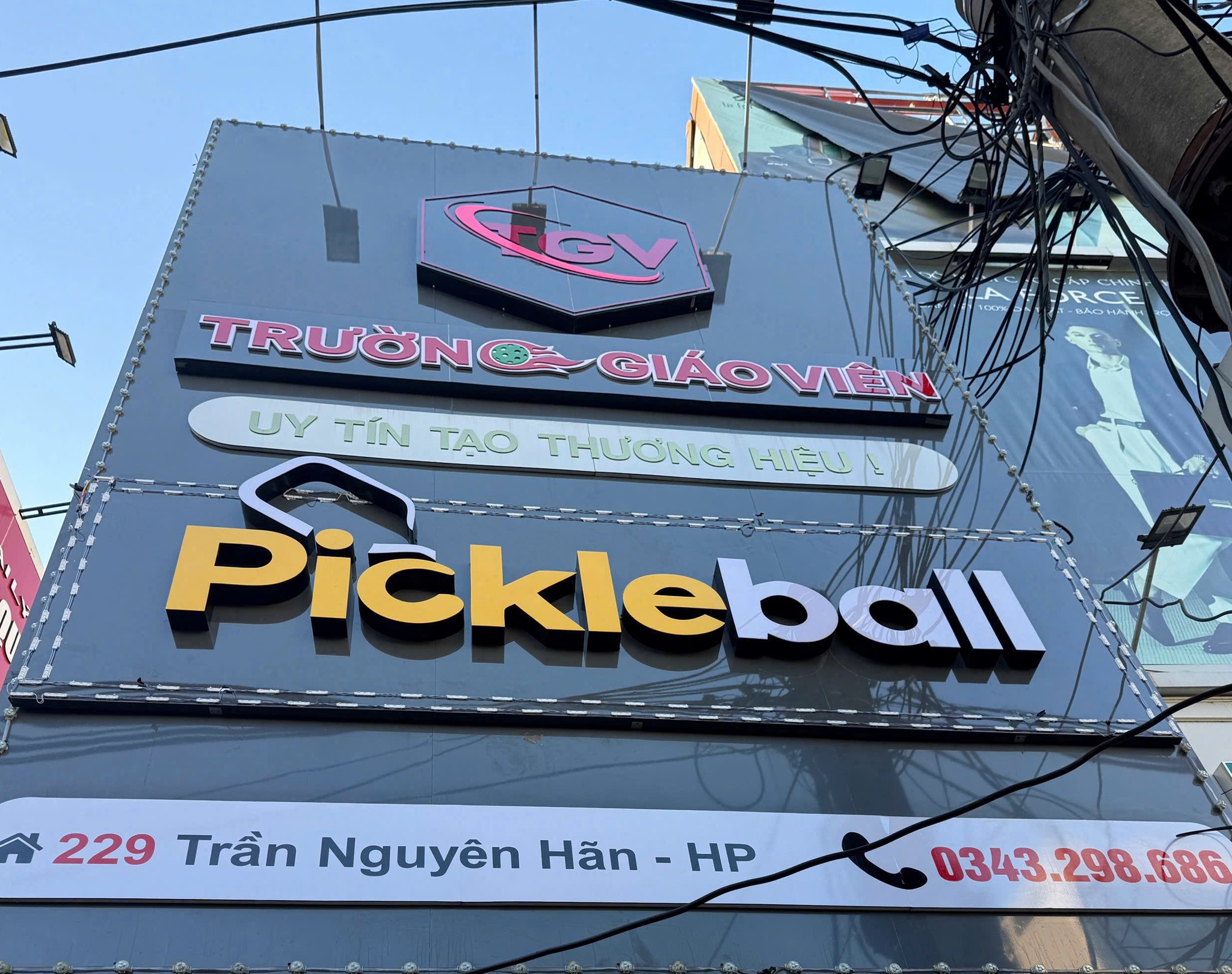 Pickleball TGV Hải Phòng Facebook ad: VỢT PICKLEBALL CHÍNH HÃNG TẠI HẢI PHÒNG -SẴN…