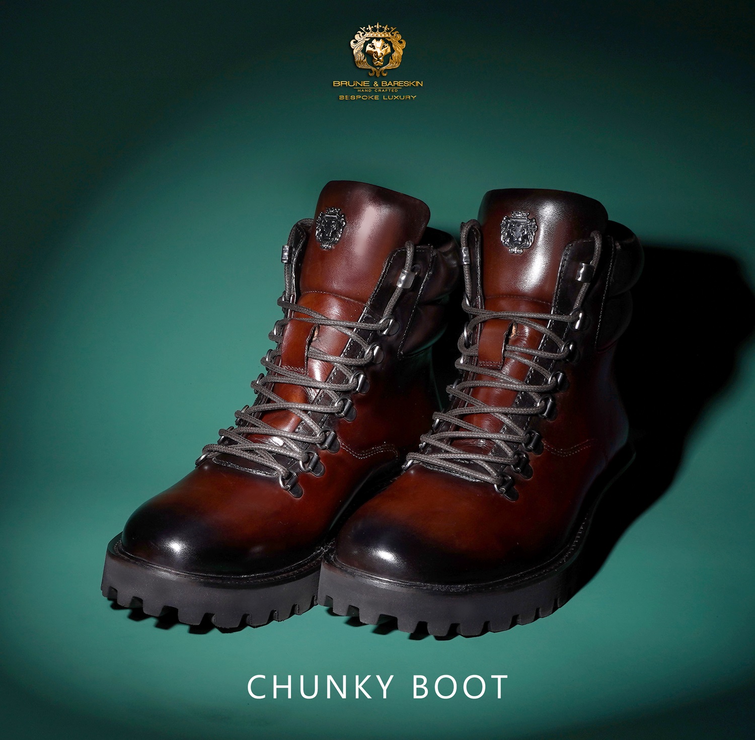 voganow.com Facebook ad: Festive plans, winter walks, year-end travel, your boots…