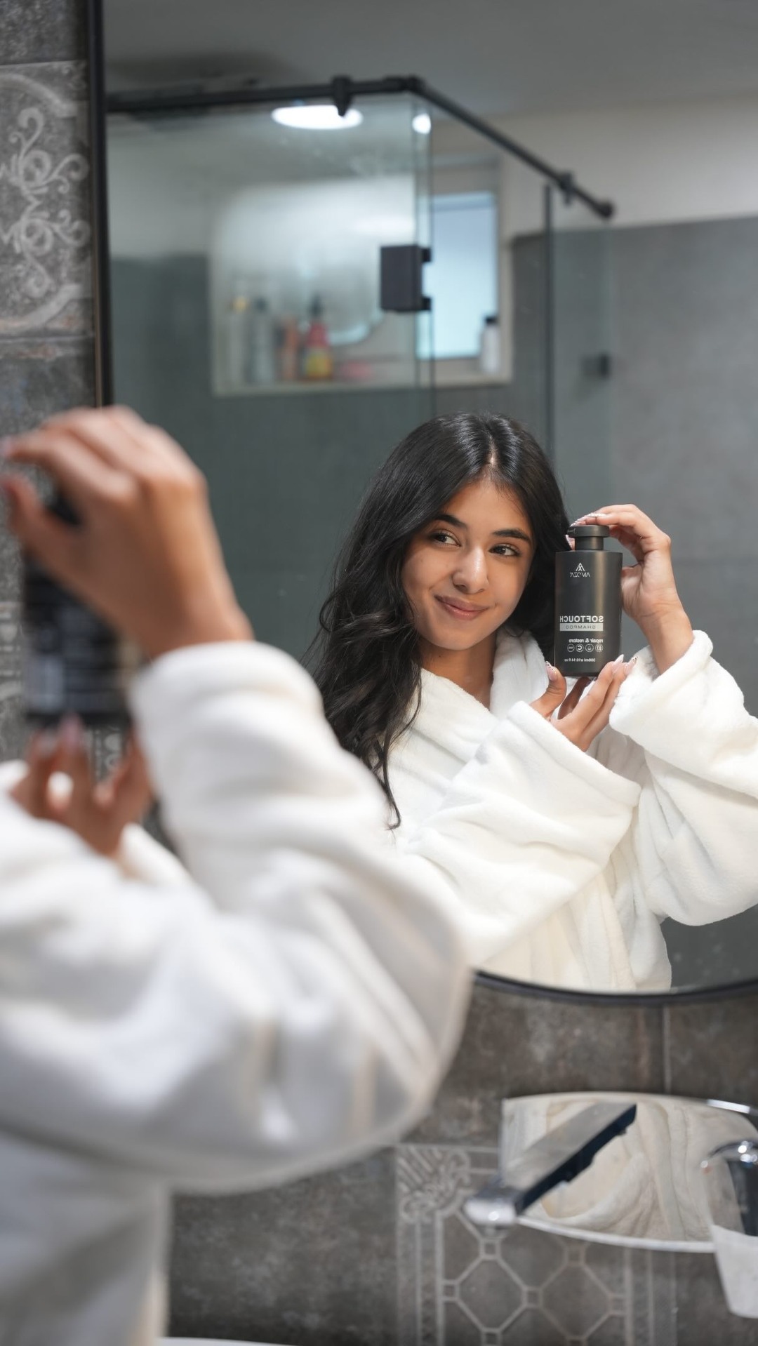 amoza.care Facebook ad: From damaged to dreamy my go to hair…