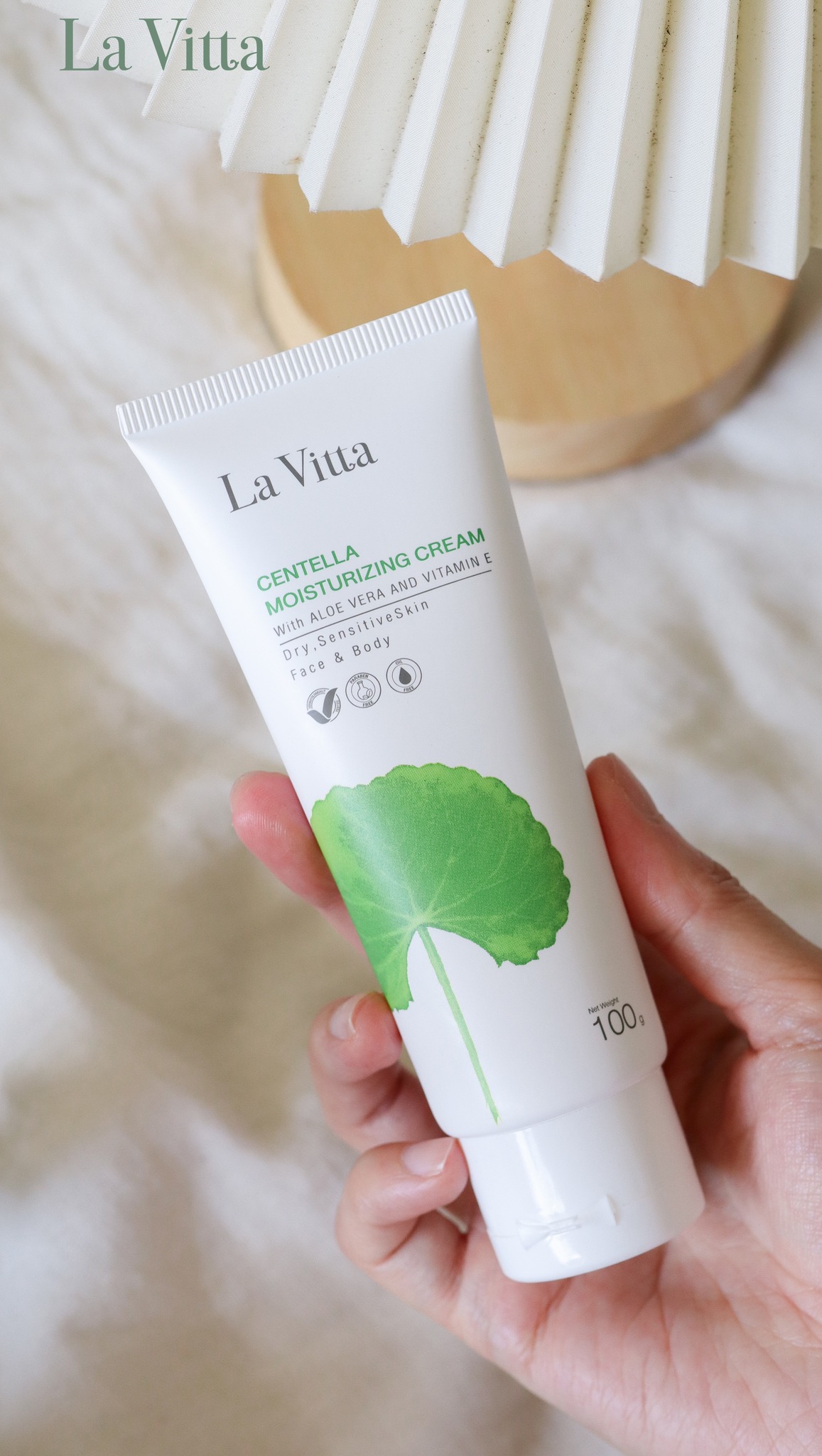 La vitta Moisturizing Cream Facebook ad: บอกลาผิวแห้ง ลอก ขุย คัน ด้วย