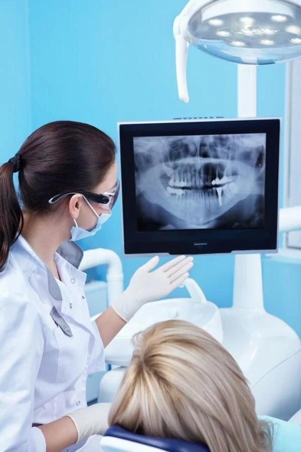 Arlington Comfort Dental Facebook ad: New Year, New Smile, January Special
