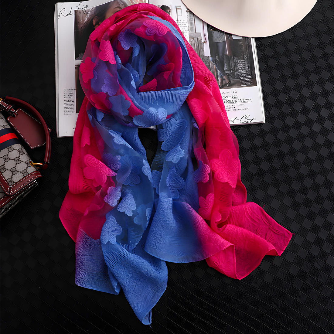 Eloppe.in Facebook ad: The largest collection of premium scarf in India.