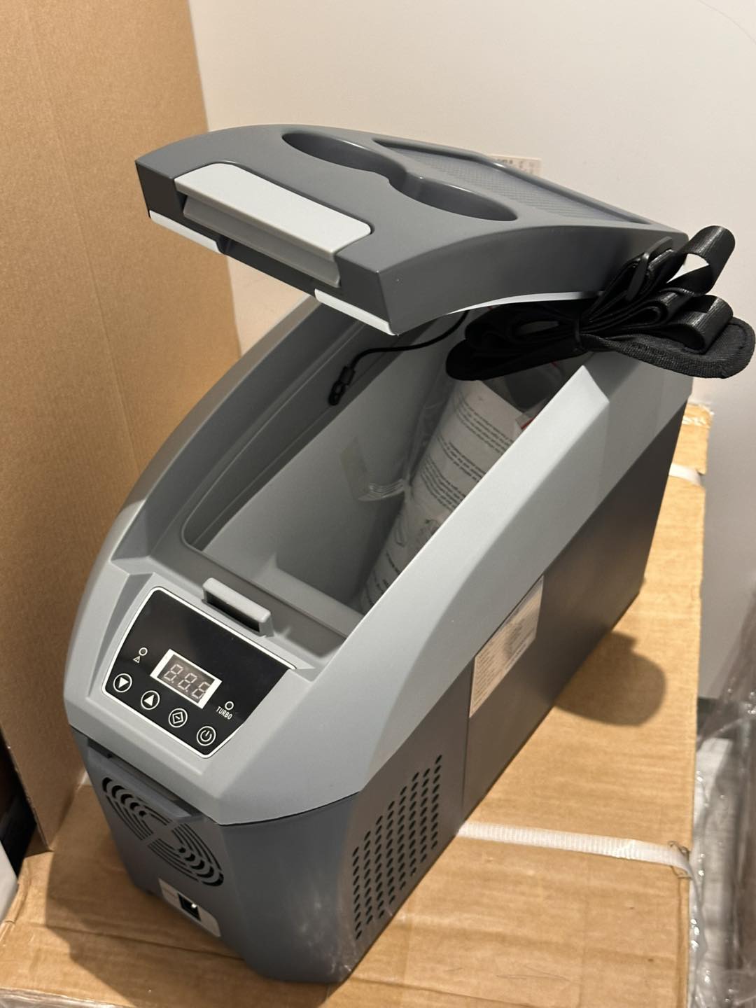 Tech Accessories Co. Facebook ad: Car Armrest Refrigerator