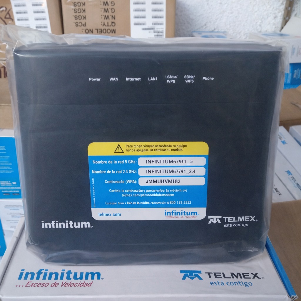 Promotor Infinitum Telmex Facebook ad