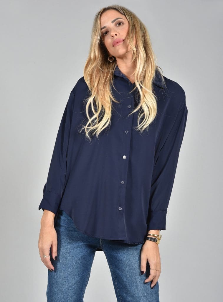 Belle Femme Boutique Facebook ad: 𝗦𝗽𝗿𝗶𝗻𝗴, 𝘁𝗵𝗲 𝗙𝗮𝘀𝗵𝗶𝗼𝗻-𝗙𝗼𝗿𝘄𝗮𝗿𝗱 𝗪𝗮𝘆…