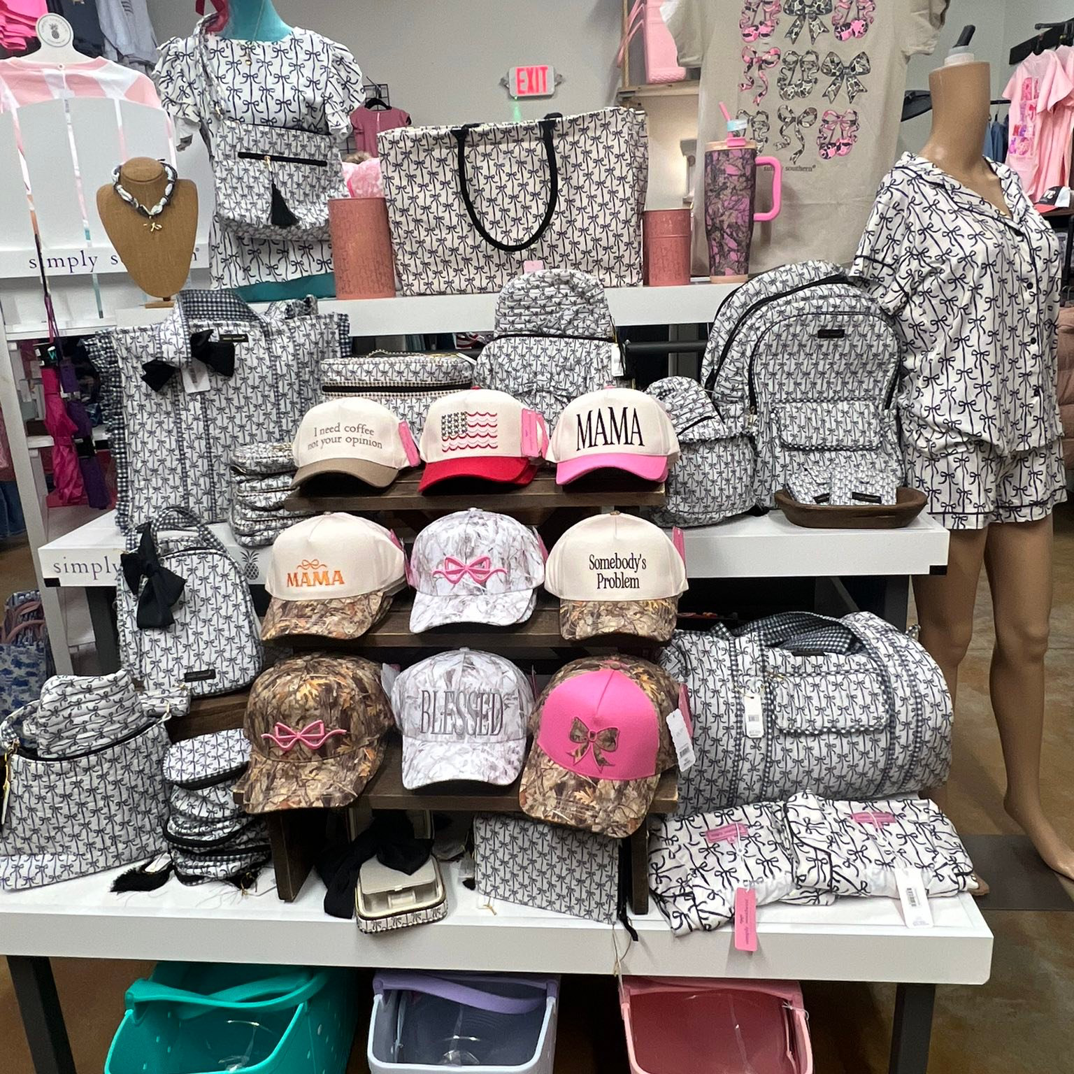 Simply Divine   "Home Decor & Boutique" Facebook ad