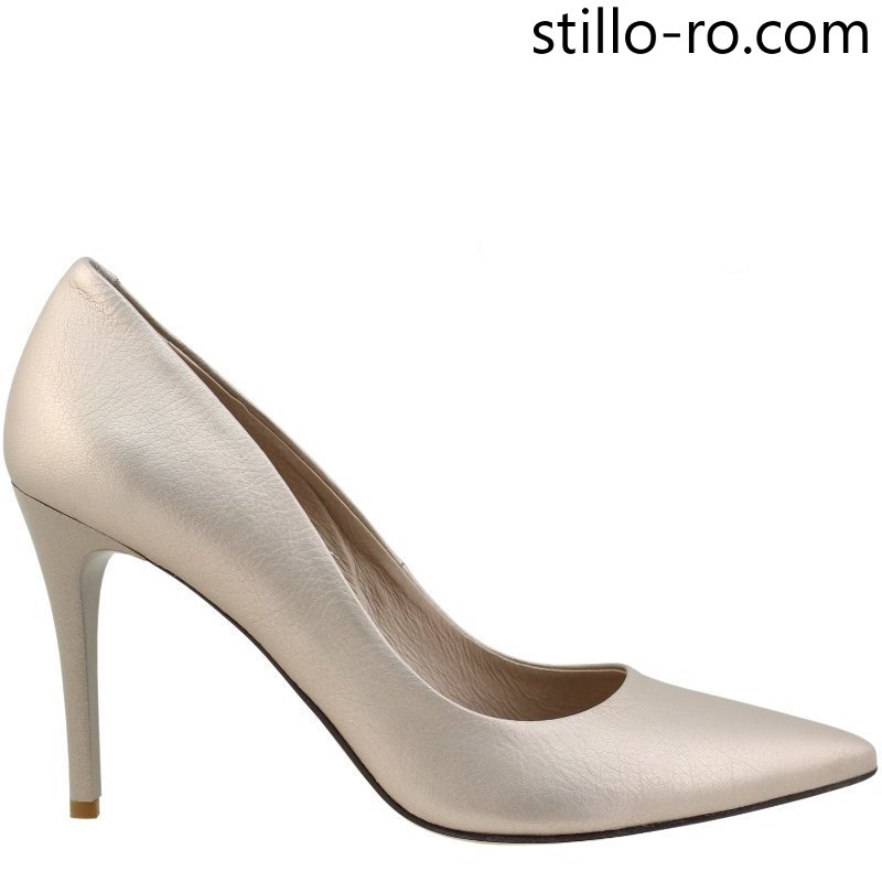 Stillo Shoes Romania Facebook ad