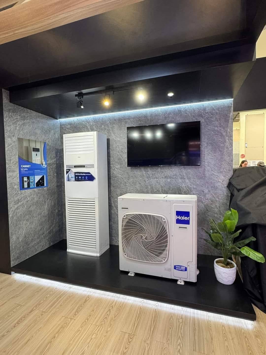 Airkon Solution PH Facebook ad: FLOOR STANDING