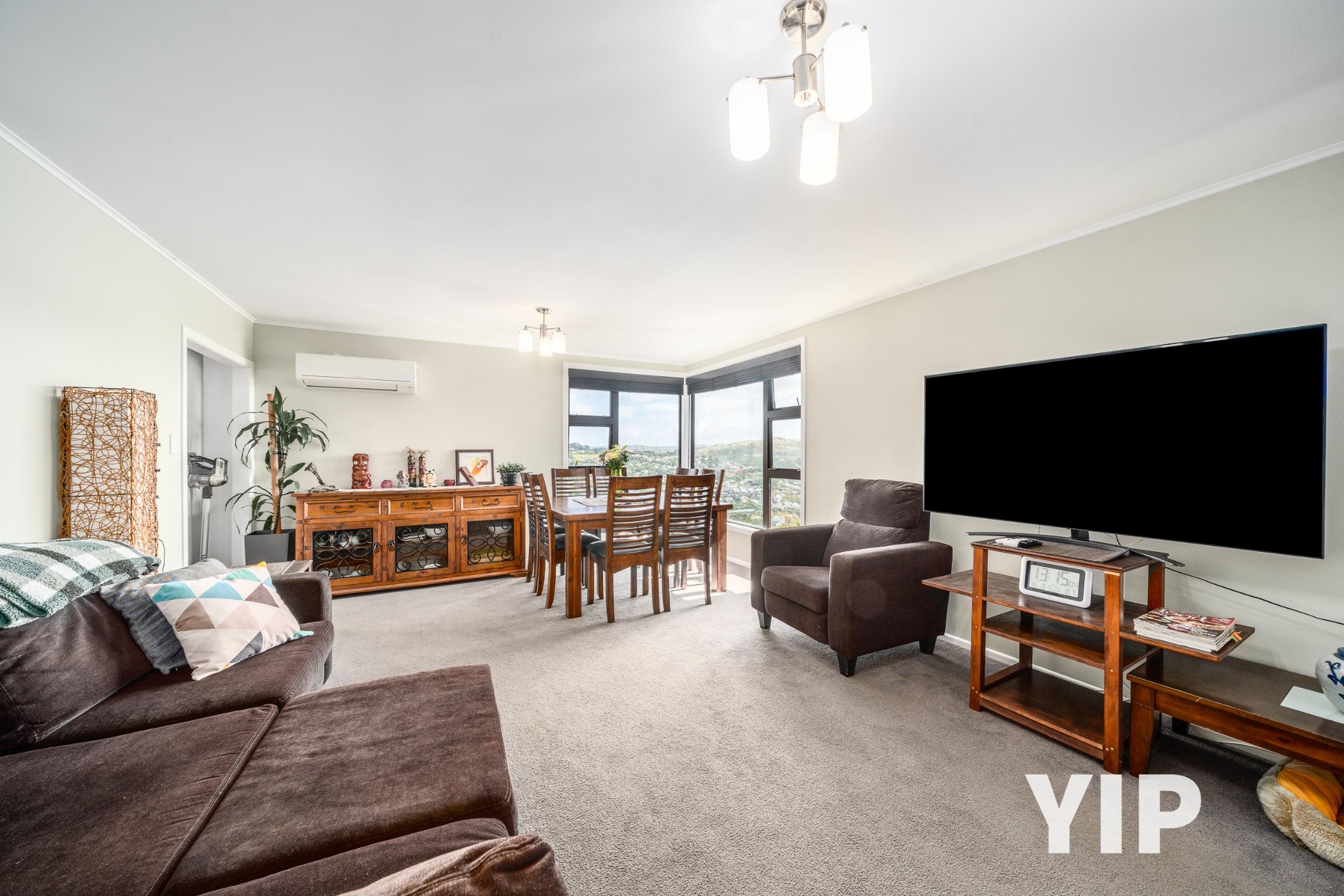 Team YIP - Leading Wellington Real Estate Team, William YIP Facebook ad: Character, Space & Views? YIP!