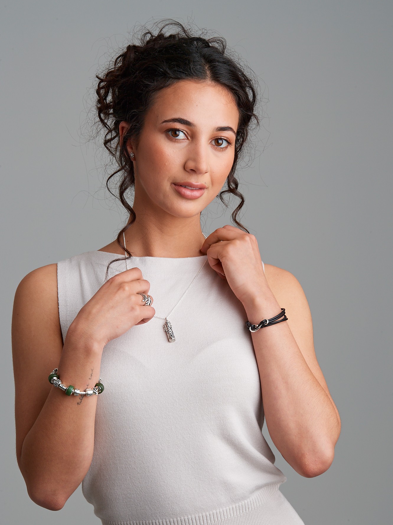 Evolve Inspired Jewellery, New Zealand Facebook ad: Carry a piece of home with you, wherever…