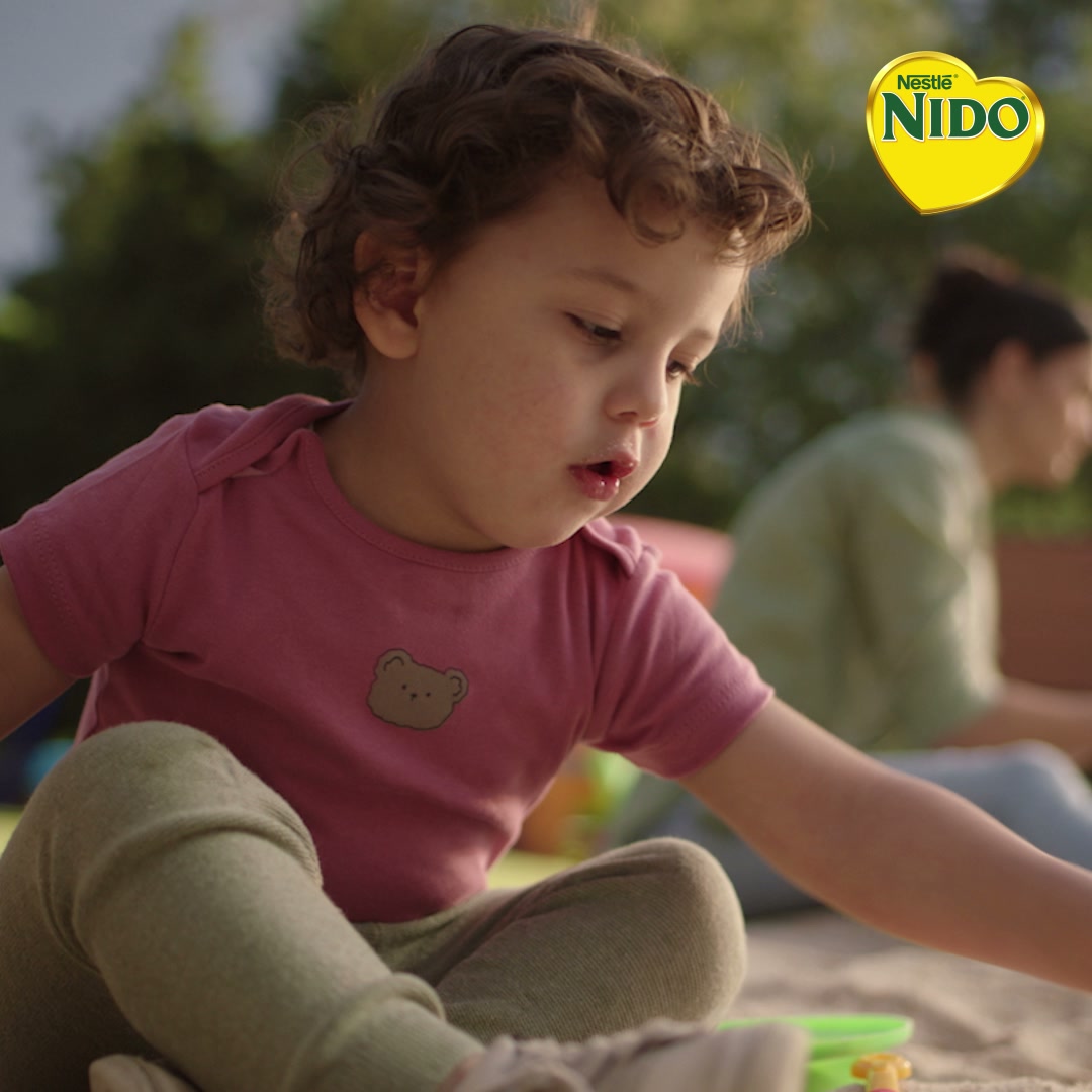 Nido Venezuela Facebook ad: En cada momento, grande o pequeño, estamos junto…