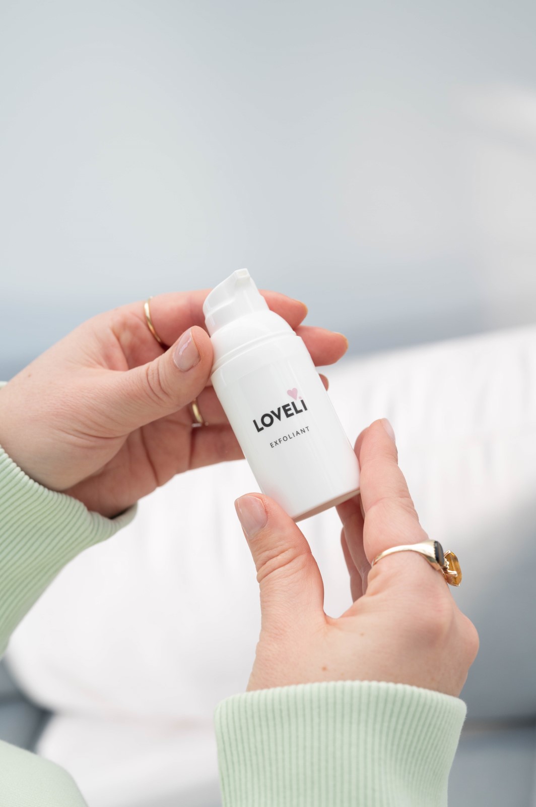 Loveli Facebook ad