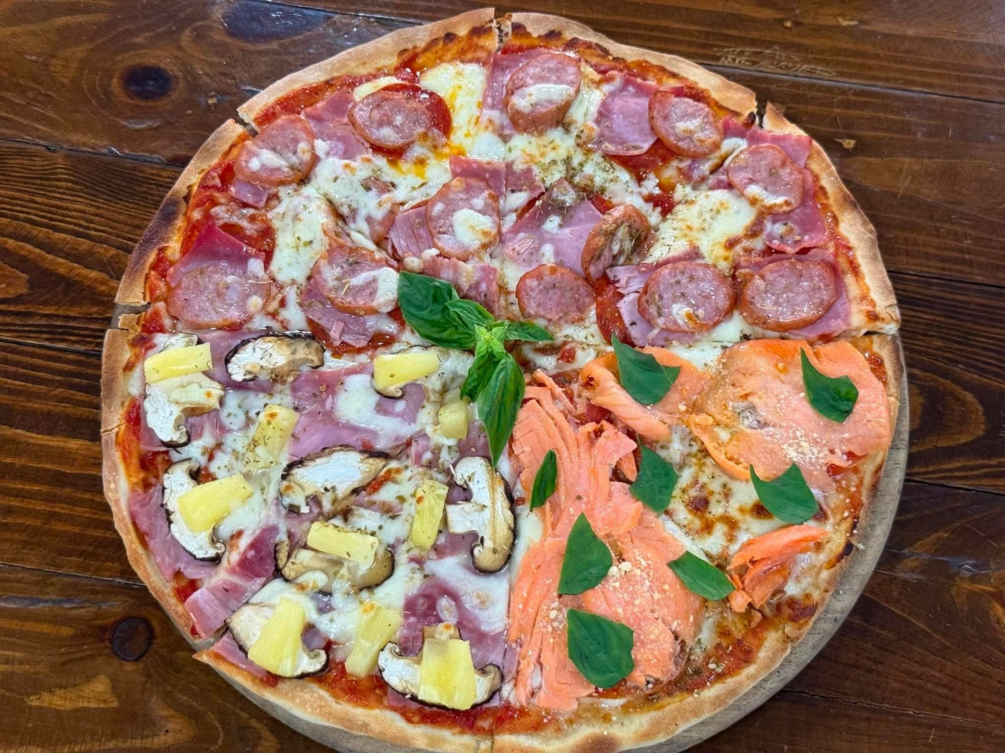 Thin Thin Pizza สวนดอก Facebook ad
