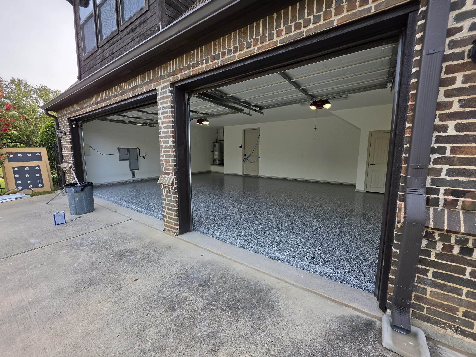 Villegas JJ Facebook ad: Epoxy garage floors