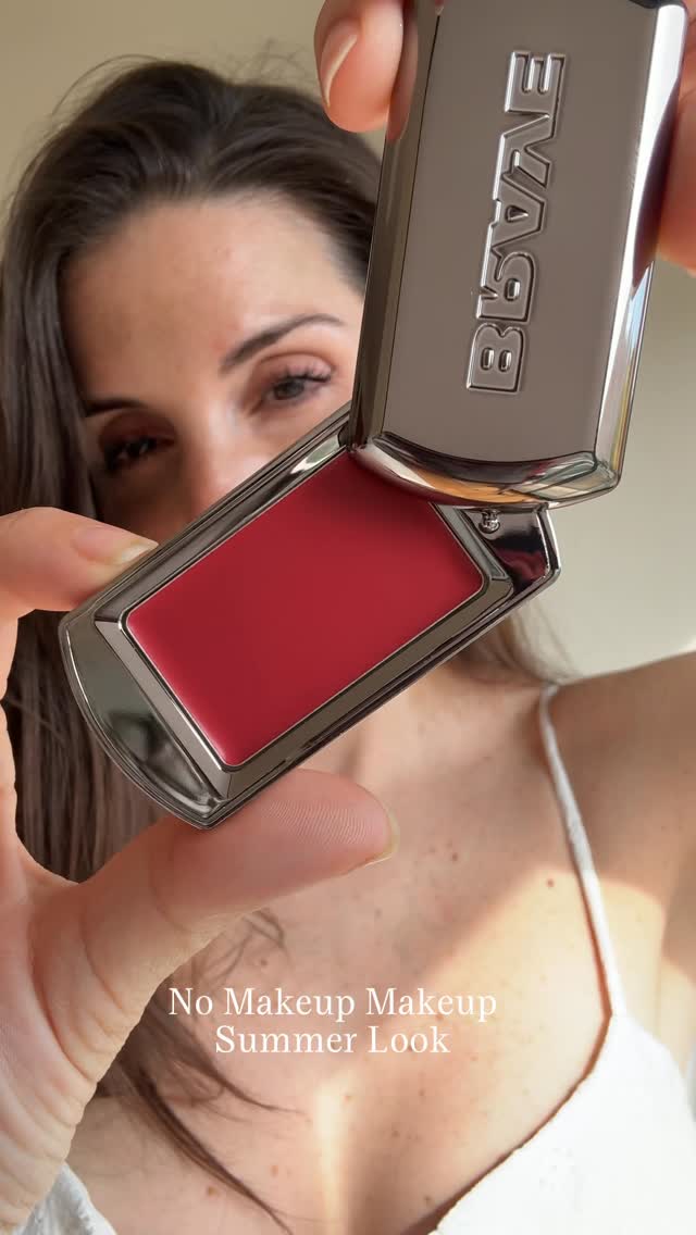 MiiN Korean Cosmetics Facebook ad: no makeup makeup