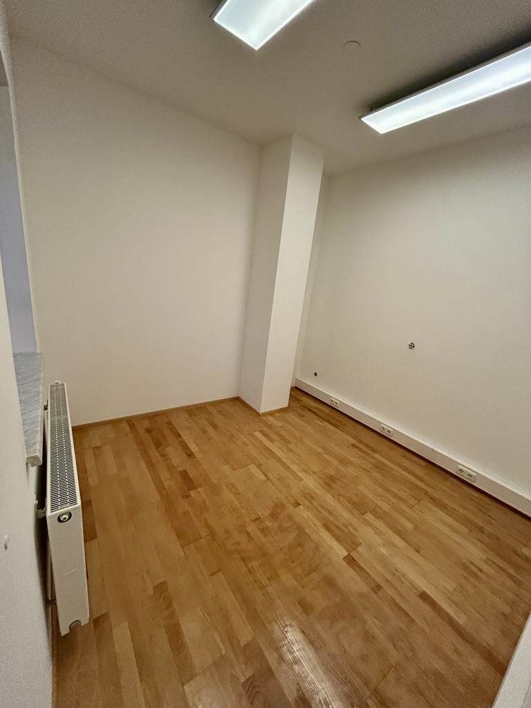 Via Natura - Naturfriseur Salzburg Facebook ad: Raum zur Untermiete (Salzburg) in etabliertem…