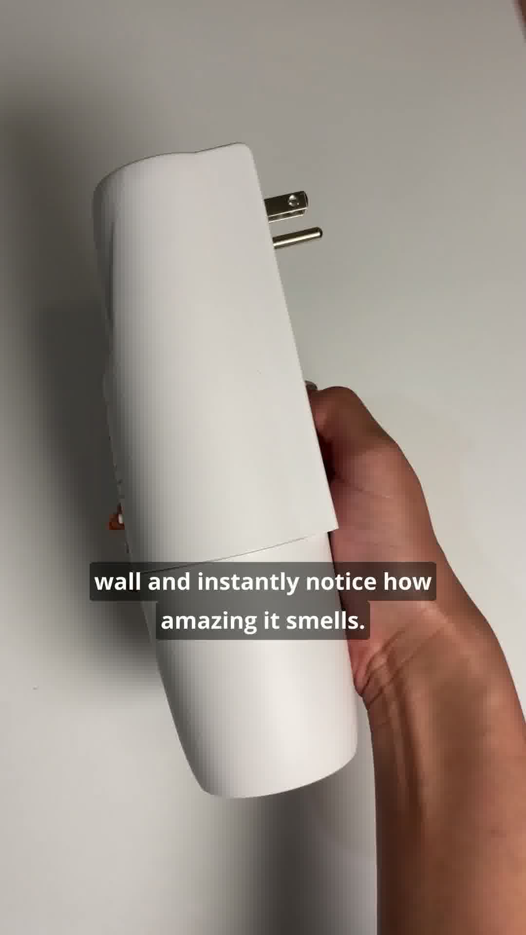Scentify Facebook ad: Get a FREE Scent with Your V2 Diffuser | Build Your Kit
