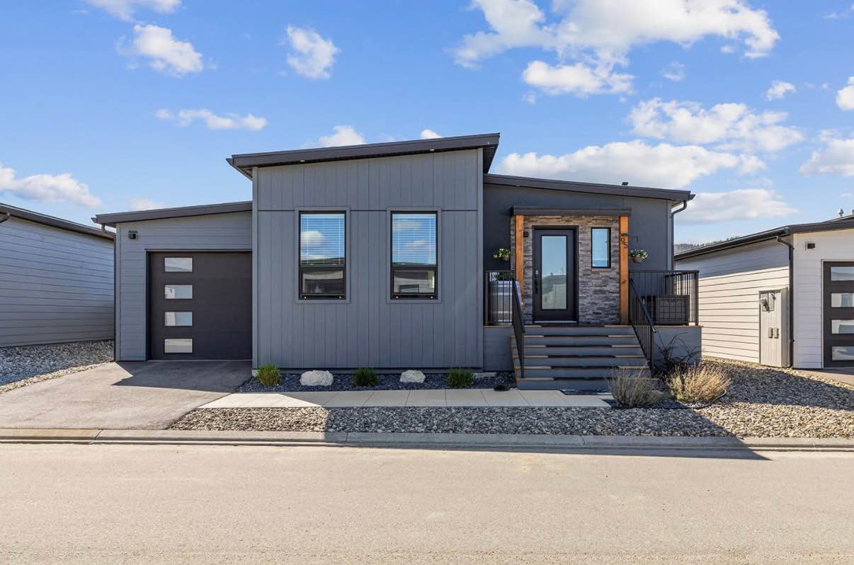 Crafted Developments Facebook ad: 3 Beds 2 Baths - House