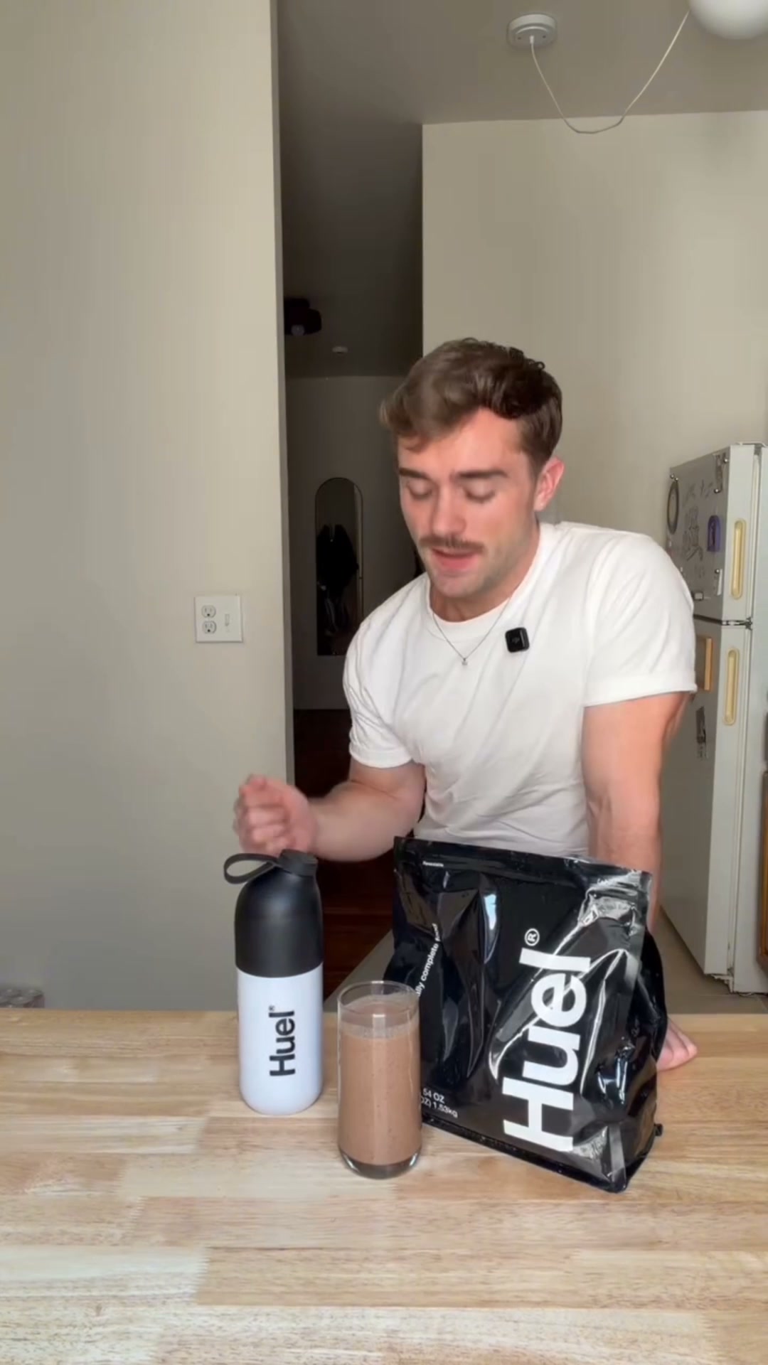 Huel Facebook ad: Hit your protein goal before 9am