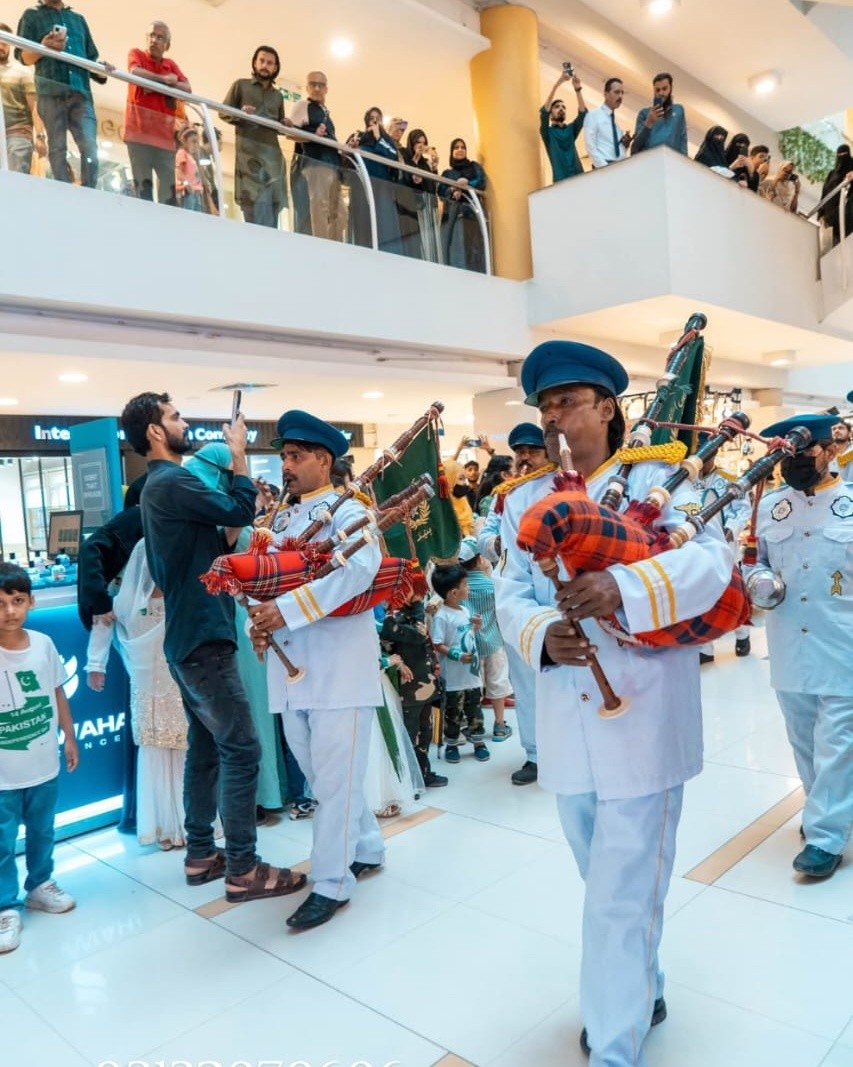 band in Karachi Facebook ad: Looking for the perfect wedding entertainment in Karachi?