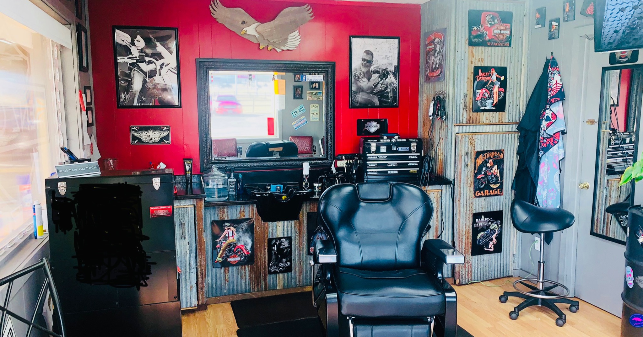 Menz Cutz Facebook ad: Haircuts $20